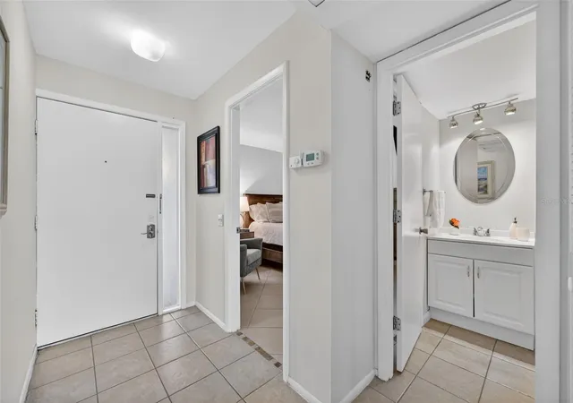 Photo 3 of Condo for sale at 3061 Quail Holw #35, Sarasota, FL 34235 | MLS# A4690473 | Listing updated on 2026-07-09
