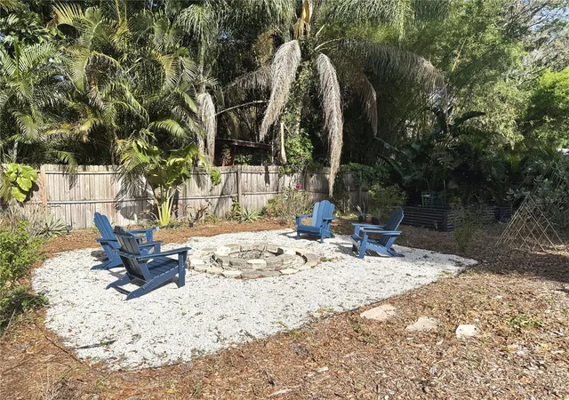 3rd image of 2098 Brent Pl, Palm Harbor, FL 34683 | MLS# O6400159