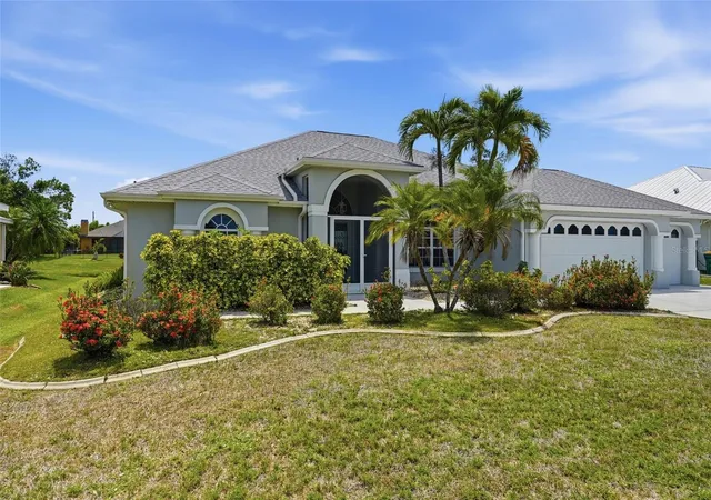 Photo 1 of Single family home for sale at 885 Rotonda Cir, Rotonda West, FL 33947 | MLS# O6400168 | Listing updated on 2026-08-17