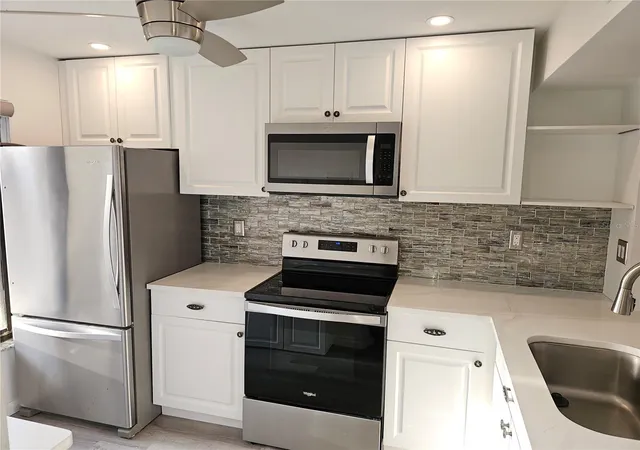 Photo 2 of Condo for sale at 6343 Palma Del Mar Blvd S #126, Saint Petersburg, FL 33715 | MLS# TB8498887 | Listing updated on 2026-07-15