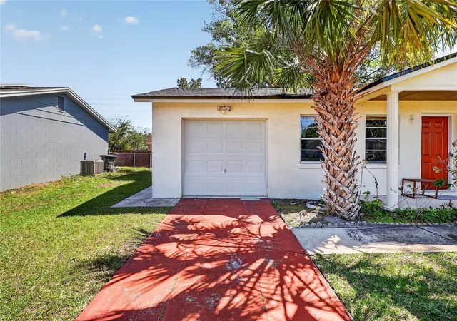 Photo 3 of Single family home for sale at 312 La Paz Dr, Kissimmee, FL 34743 | MLS# L4961194 | Listing updated on 2026-07-22
