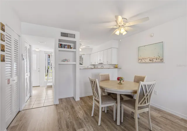 5th image of 1801 Gulf Dr N #183, Bradenton Beach, FL 34217 | MLS# A4690487