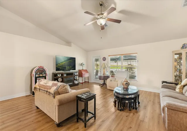2nd image of 906 Edith Dr, Fruitland Park, FL 34731 | MLS# O6400186