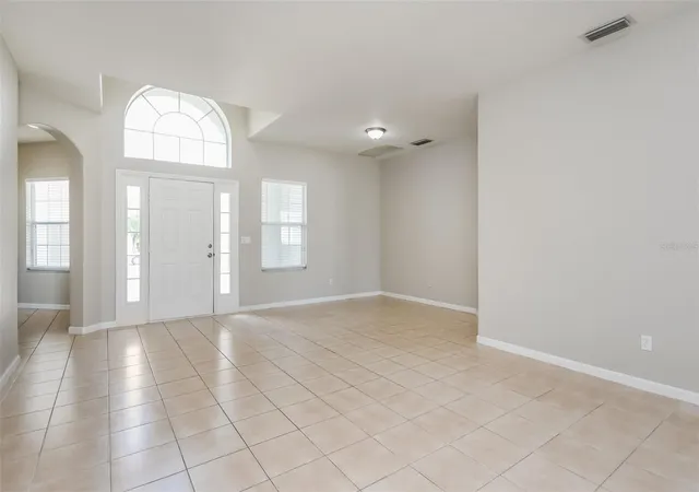 Photo 3 of Single family home for sale at 2925 Willow Crk Ln, Kissimmee, FL 34741 | MLS# C7525014 | Listing updated on 2026-10-15