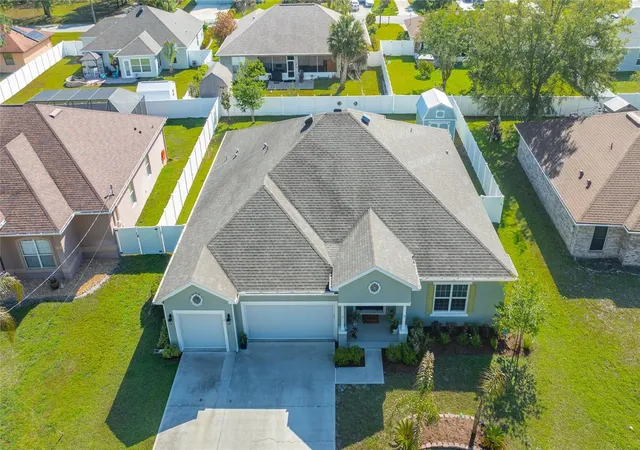 3rd image of 17 White Haven Ln, Palm Coast, FL 32164 | MLS# FC317830