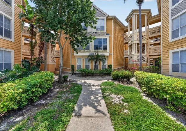 3rd image of 115 112Th Ave Ne #406, St Petersburg, FL 33716 | MLS# TB8498954