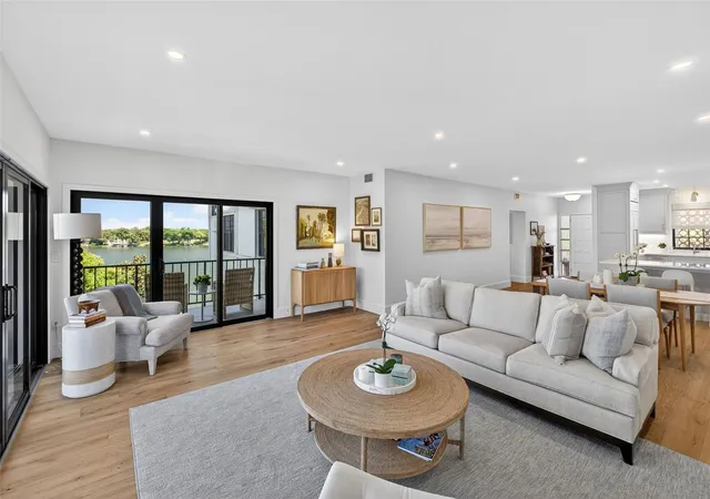 Listing Photo 5 - Condo for sale in building located at 106 S Interlachen Ave, WINTER PARK, FL 32789 - Unit #518