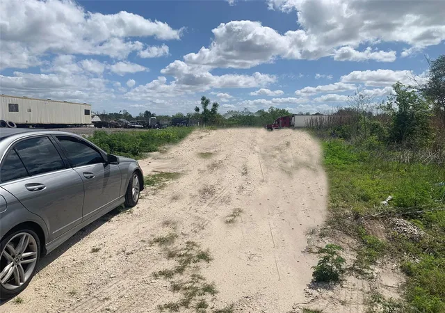 Land for sale at 0 Rhino Rd, LAKELAND, FL 33801 | MLS# L4961202