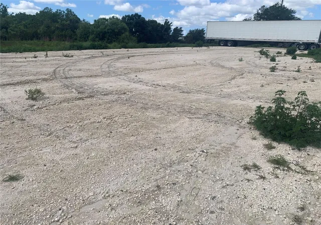 Photo 4 of Land for sale at 0 Rhino Rd, Lakeland, FL 33801 | MLS# L4961202 | Listing updated on 2026-04-18