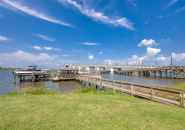 3rd image of 100 Silver Beach Ave #308, Daytona Beach, FL 32118 | MLS# V4948577