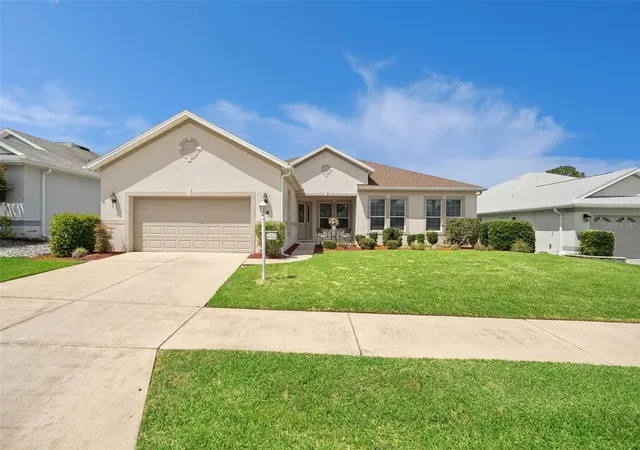 Photo 2 of Single family home for sale at 3719 Belle Rose Dr, Leesburg, FL 34748 | MLS# G5111171 | Listing updated on 2026-09-16