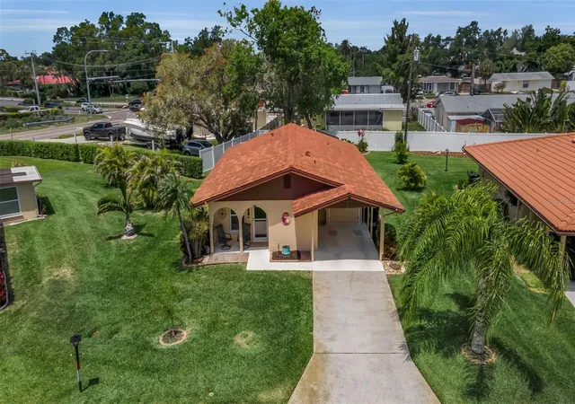 Photo 3 of Condo for sale at 3311 Mercer Rd #3311, Bradenton, FL 34207 | MLS# A4690519 | Listing updated on 2026-09-23
