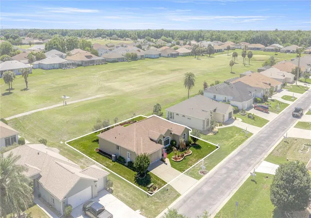 Homes for sale in Ocala, FL | 2081 Nw 58th Ct, Ocala, FL 34482 | MLS# OM723017