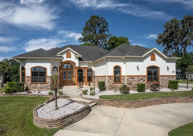 1st image of 4222 Se 9th Ave, Ocala, FL 34480 | MLS# OM723022