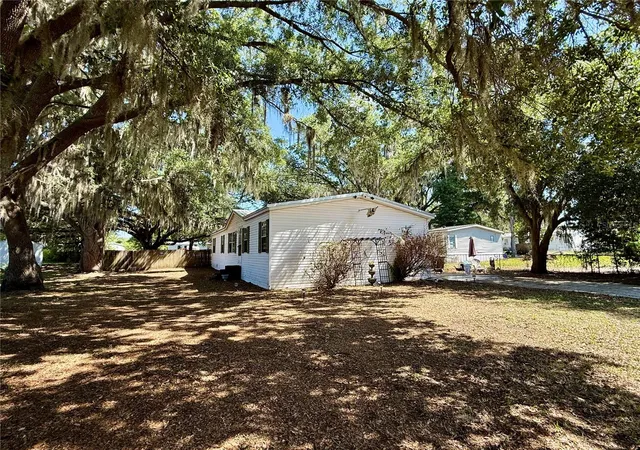 Photo 4 of Sale Pending at 4817 Rollinglen Loop W, Lakeland, FL 33810 | MLS# P4938484 | Listing updated on 2026-10-29