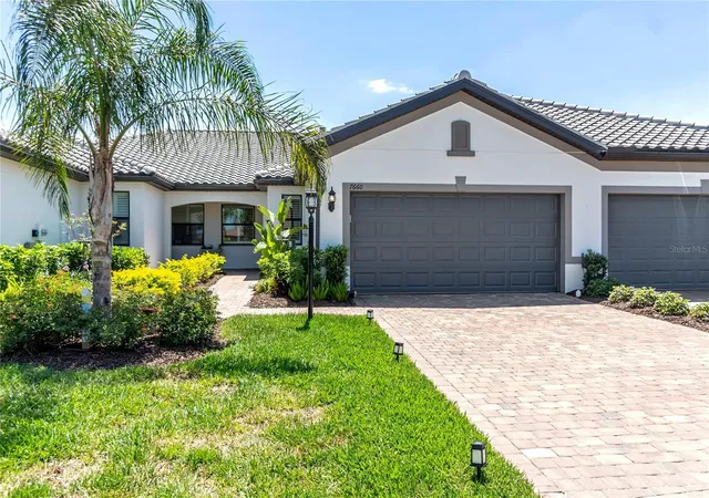 1st image of 7660 Summerland Cvs, Bradenton, FL 34202 | MLS# A4690537