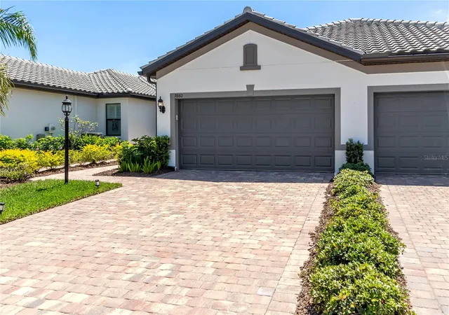 2nd image of 7660 Summerland Cvs, Bradenton, FL 34202 | MLS# A4690537