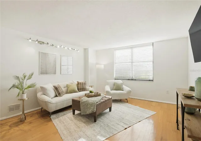 3rd image of 701 S Madison Ave #420, Clearwater, FL 33756 | MLS# TB8499082