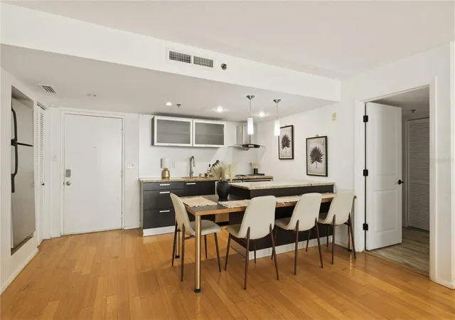 5th image of 701 S Madison Ave #420, Clearwater, FL 33756 | MLS# TB8499082