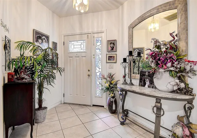 Photo 3 of Townhouse for sale at 14985 Alan Ct, Largo, FL 33771 | MLS# TB8499103 | Listing updated on 2026-09-24
