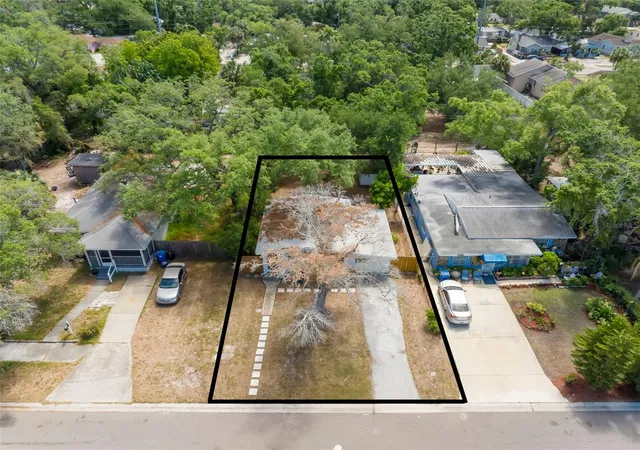 Homes for sale in Saint Petersburg, FL | 2356 Kingston St S, Saint Petersburg, FL 33711 | MLS# TB8499108