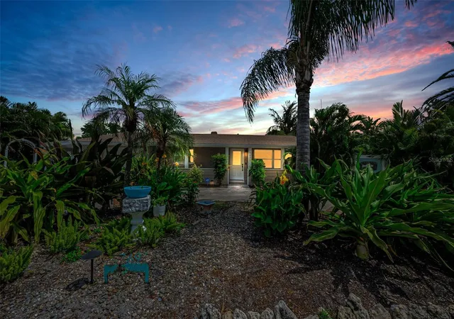 Homes for sale in St Pete Beach, FL | 7691 Coquina Wy, St Pete Beach, FL 33706 | MLS# TB8499113