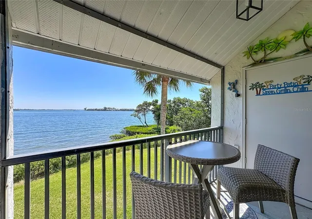2nd image of 1801 Gulf Dr N, Bradenton Beach, FL 34217