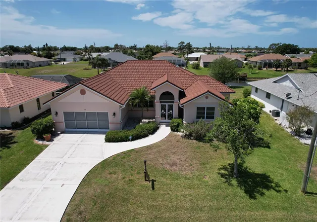 32nd image of 184 Mark Twain Ln, Rotonda West, FL 33947 | MLS# A4690552