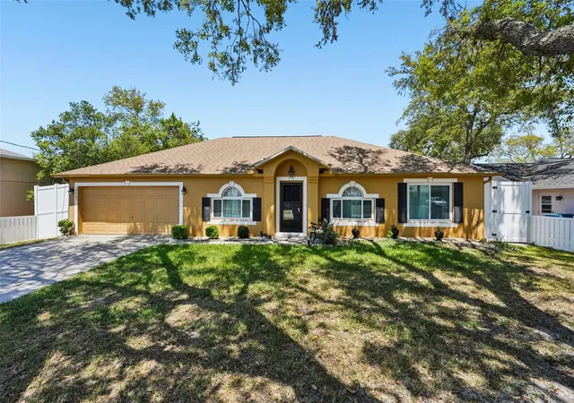 Photo 1 of Single family home for sale at 10423 Bradford St, Spring Hill, FL 34608 | MLS# W7884971 | Listing updated on 2026-08-14