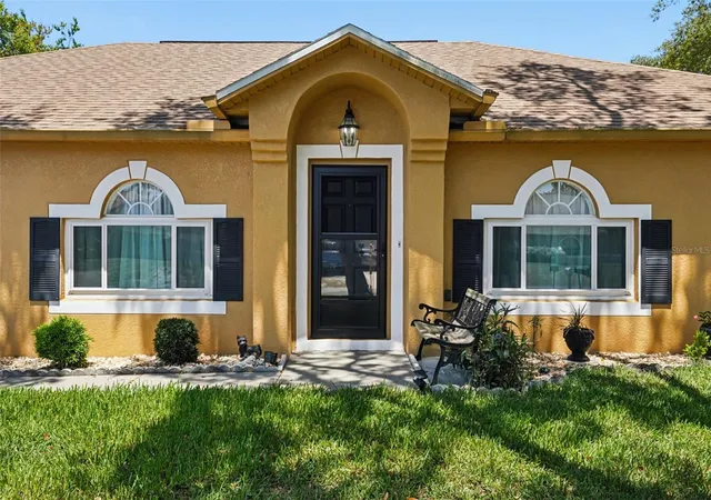 Photo 2 of Single family home for sale at 10423 Bradford St, Spring Hill, FL 34608 | MLS# W7884971 | Listing updated on 2026-08-14