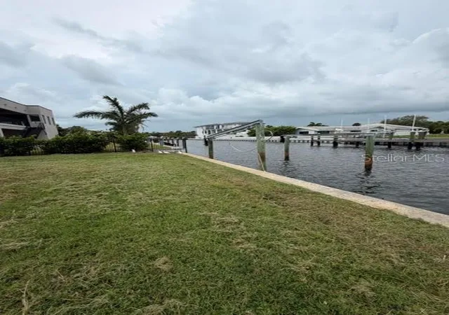 4th image of 581 Rountree Dr, Longboat Key, FL 34228 | MLS# O6400352
