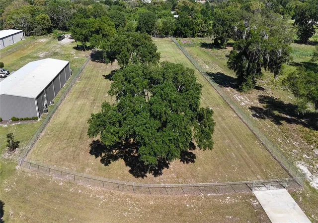 4th image of 980 Duck Box Rd, Umatilla, FL 32784 | MLS# G5111187