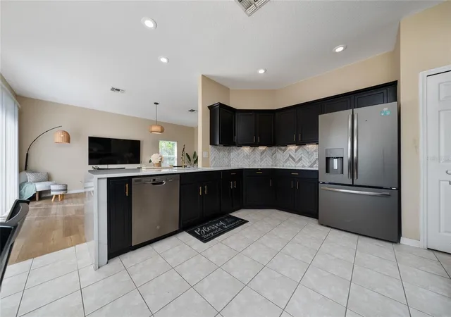 Photo 4 of Sale Pending at 2764 Patrician Cir, Kissimmee, FL 34746 | MLS# S5148124 | Listing updated on 2026-08-18