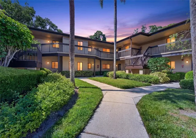 2nd image of 2691 Sabal Springs Cir #201, Clearwater, FL 33761 | MLS# TB8499185