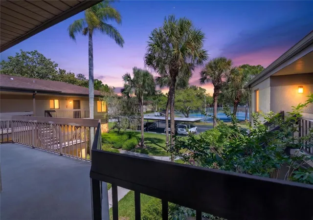 4th image of 2691 Sabal Springs Cir #201, Clearwater, FL 33761 | MLS# TB8499185