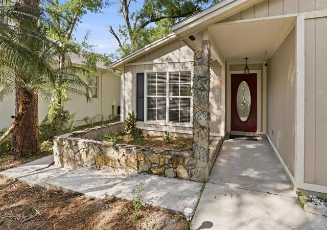 Homes for sale in Tampa, FL | 12301 Memorial Hwy, Tampa, FL 33635 | MLS# TB8499188