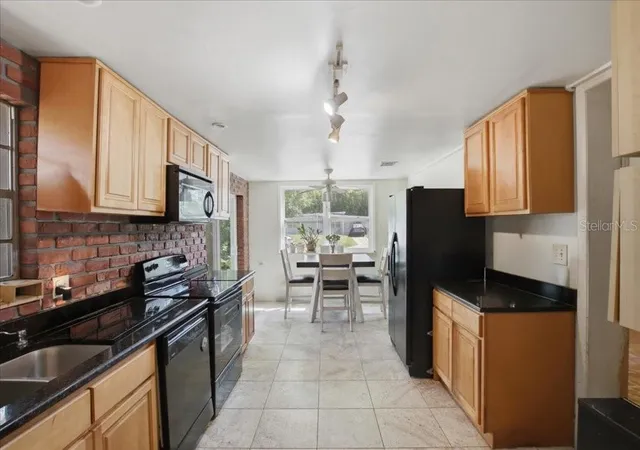 5th image of 1319 Bessmor Rd, Winter Park, FL 32789 | MLS# O6400395