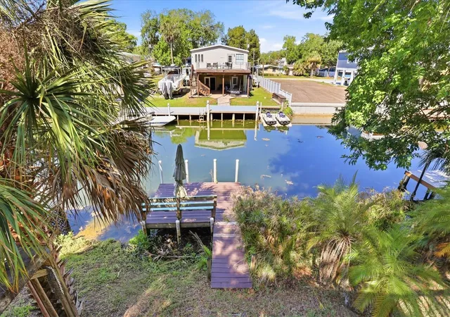 Photo 3 of Manufactured home for sale at 6169 Waverly Rd, Weeki Wachee, FL 34607 | MLS# W7884987 | Listing updated on 2026-09-07
