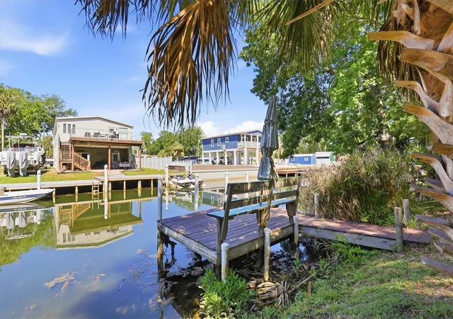 Photo 4 of Manufactured home for sale at 6169 Waverly Rd, Weeki Wachee, FL 34607 | MLS# W7884987 | Listing updated on 2026-09-07