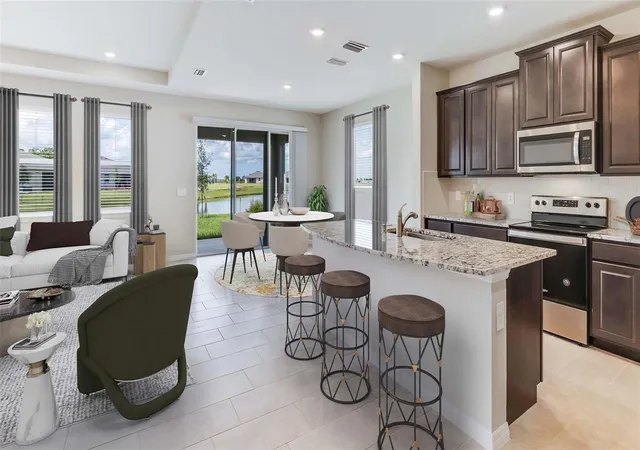 3rd image of 4311 Hidden Farm Dr, Plant City, FL 33565 | MLS# TB8499255