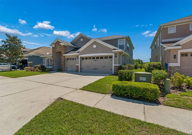 4th image of 2336 Nesslewood Dr, Wesley Chapel, FL 33543 | MLS# TB8499263