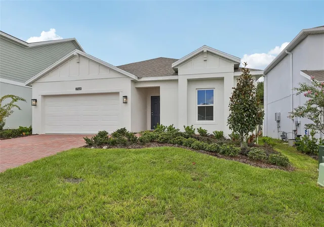 Photo 2 of Single family home for sale at 27468 Black Kite Ave, Howey In The Hills, FL 34737 | MLS# O6400419 | Listing updated on 2026-10-07