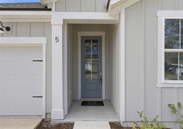 3rd image of 5 Reine Pl, Palm Coast, FL 32164 | MLS# FC317849