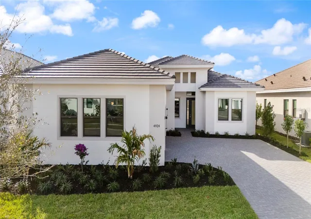 Homes for sale in Lakewood Ranch, FL | 4924 Edisto Ct, Lakewood Ranch, FL 34211 | MLS# W7884991