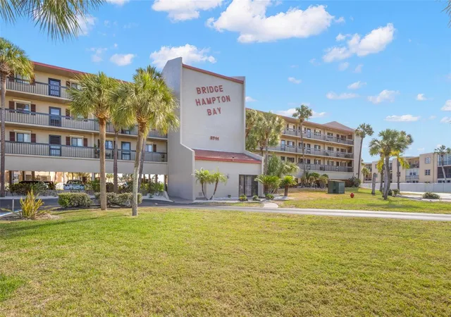 Homes for sale in St. Pete Beach, FL | 8711 Blind Pass Rd, St. Pete Beach, FL 33706