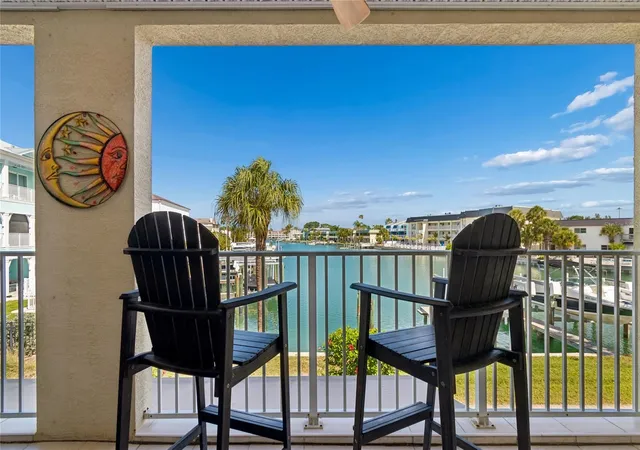 Homes for sale in Treasure Island, FL | 152 117Th Ave #2, Treasure Island, FL 33706 | MLS# TB8499326