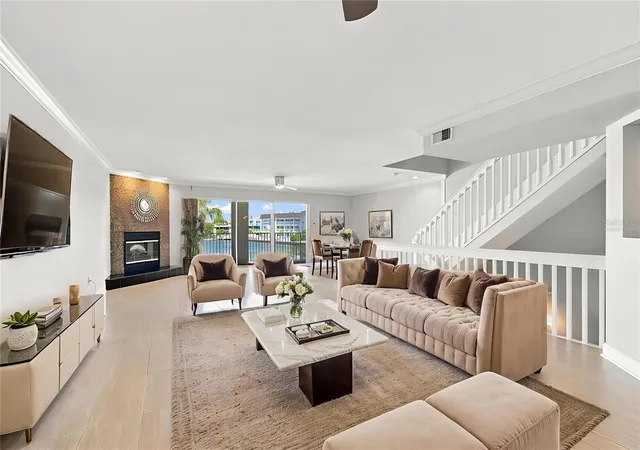 Photo 3 of Townhouse for sale at 152 117th Avenue, Treasure Island, FL 33706 | MLS# TB8499326 | Listing updated on 2026-10-04