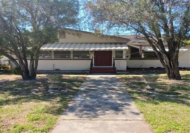 Homes for sale in St Petersburg, FL | 3720 4Th Ave N, St Petersburg, FL 33713 | MLS# TB8499357