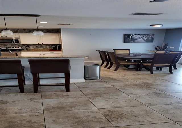 Photo 4 of Single family home for sale at 1042 Horseshoe Fls Dr, Orlando, FL 32828 | MLS# O6400464 | Listing updated on 2026-08-22