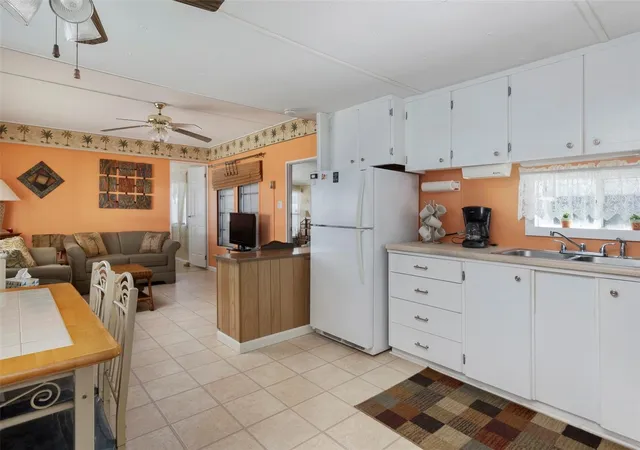 Homes for sale in St Petersburg, FL | 4368 72Nd Wy N #111, St Petersburg, FL 33709 | MLS# TB8499383